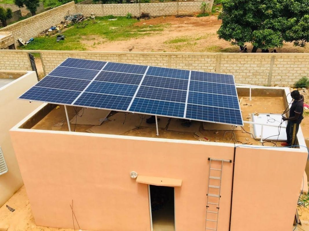 Combien de panneaux solaires pour le toit d'une maison sénégalaise? | NRJSOLAIRE